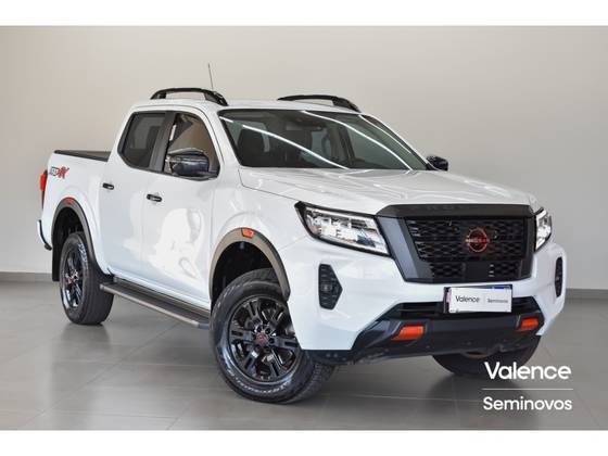NISSAN FRONTIER 2.3 16V TURBO DIESEL PRO4X CD 4X4 AUTOMÁTICO